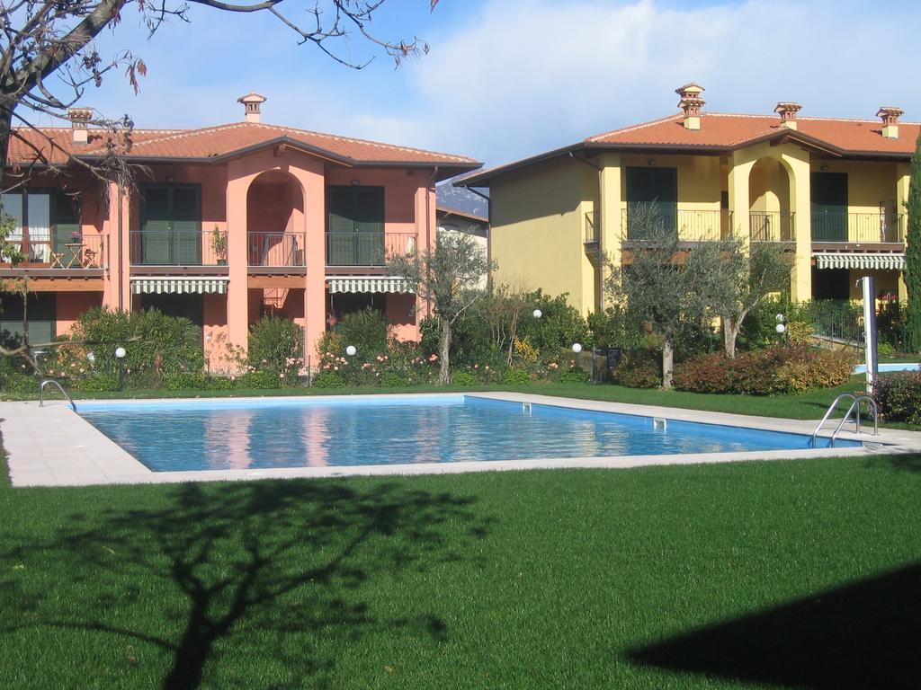 Casa Vacanze Serraglie Raffa Buitenkant foto